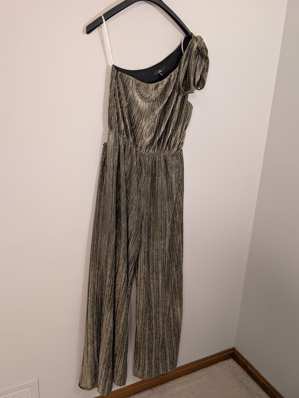 Lulu's One-Shoulder Metallic Gold Pleated Jumpsuit